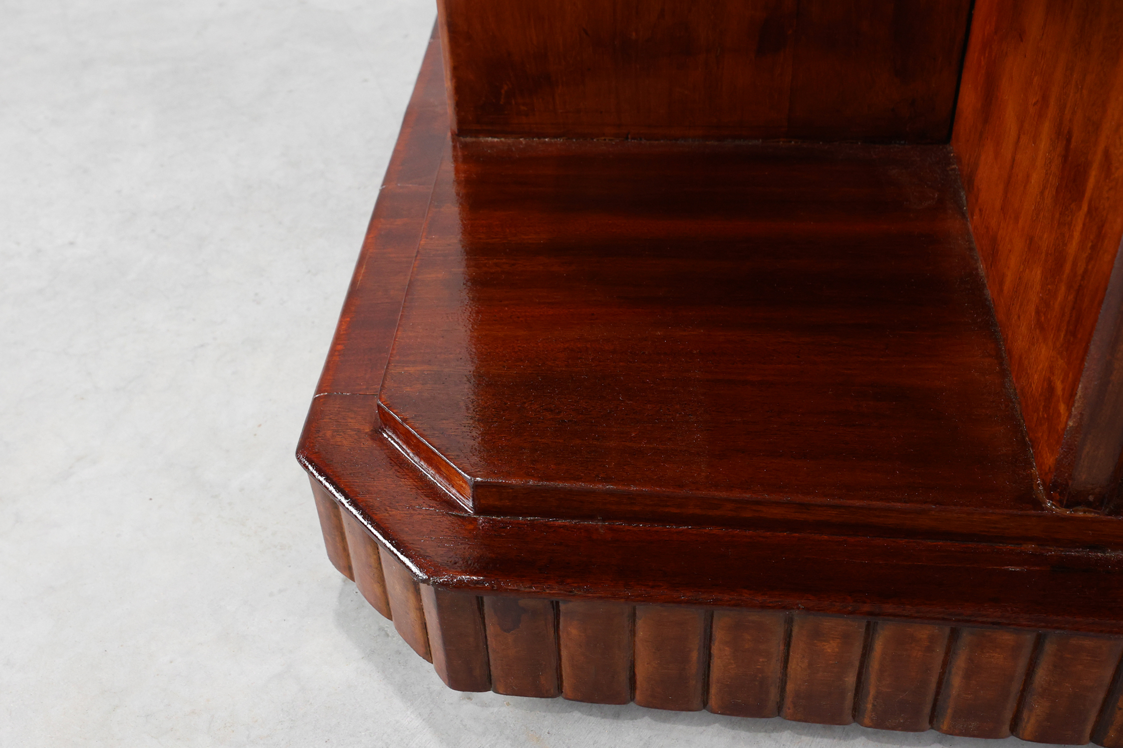 French Art Deco Side Table in Wood, circa 1920thumbnail